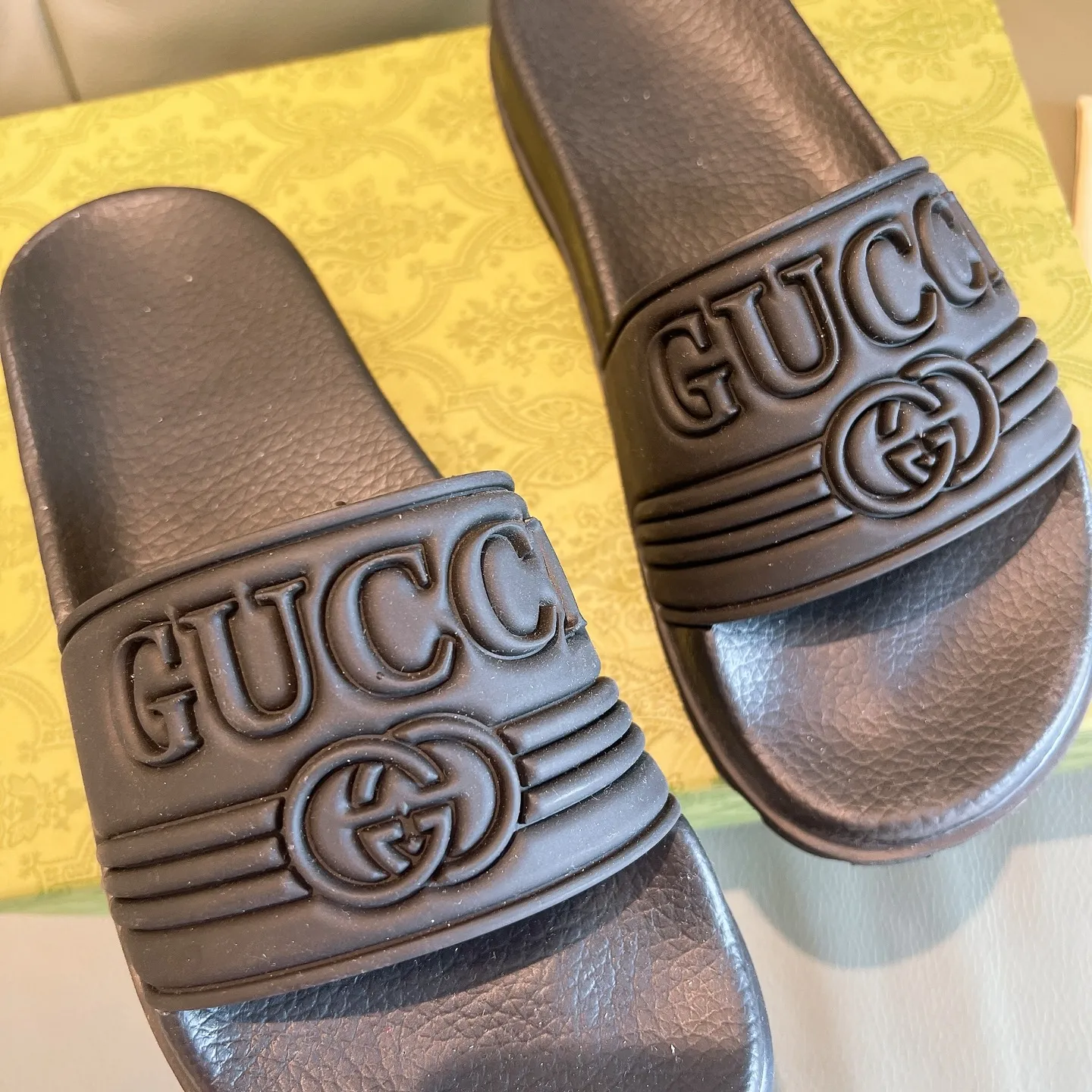 Men's Men's Shoes 130🐮🐮Gucci Gucci Slippers Gucci 2024 latest beach sandals slippers Original molding double G LOGO Original molding consistent Outsole: Men's Men's Shoes u double-layer outsole Size: 35-46